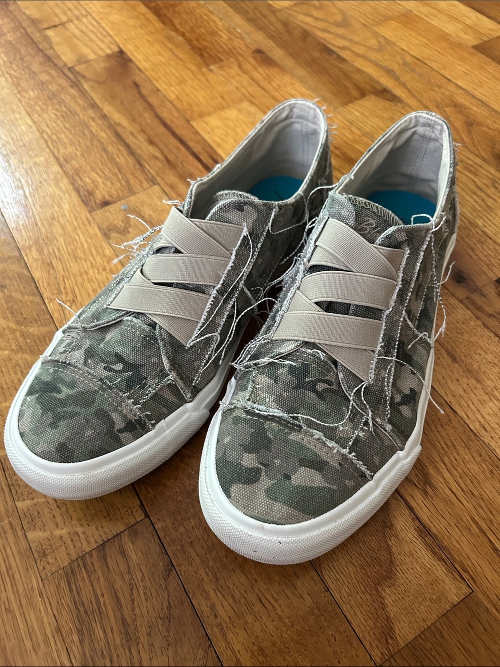 Women’s Slip-On Camo Sneakers with Elastic Cross Bands - Olive Green